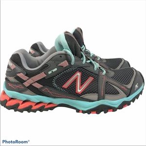 New Balance S-70 All Terrain Hiking Running Sneaker Women’s size 9.5B